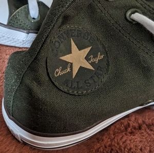 ** NWOT ** Converse High Top Sneakers Khaki Green, Size 7.5